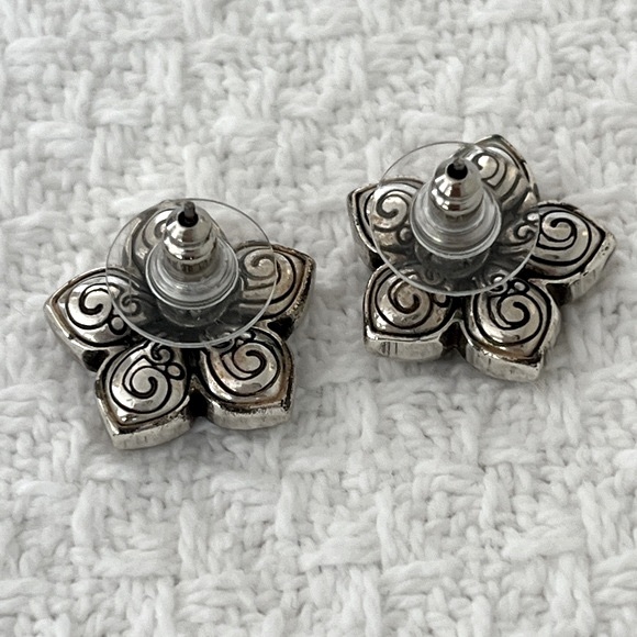 Brighton Flower Jewelry Set - Picture 10 of 12